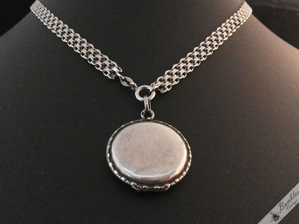 Vintage Sterling Silver Choker Locket Necklace - Image 11