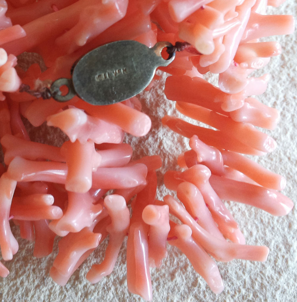 Vintage Angel Skin Natural Coral Graduated Branch Necklace - Image 9