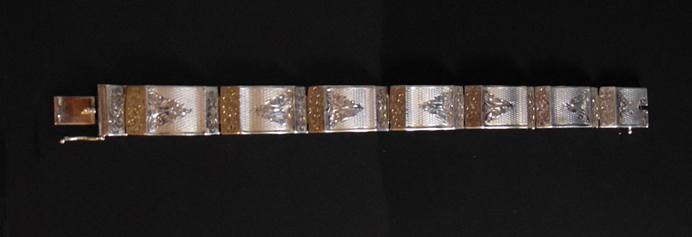 Vintage Silver Hinged Etched Hollow Bracelet European c1940s - Image 4