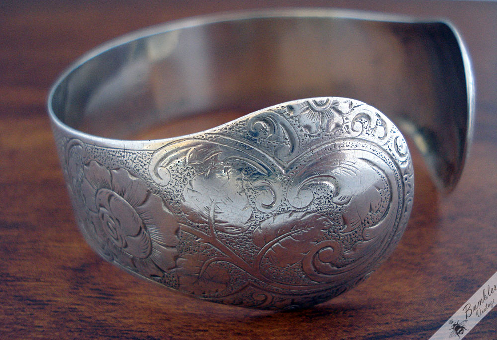 Vintage Finely Decorated 835 Silver Engraved Cuff Bangle Floral Flower Etching - Image 12