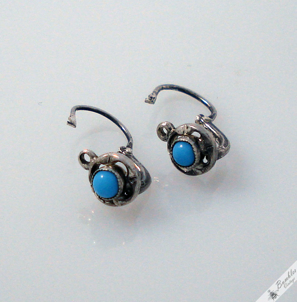 Vintage Petite Small European Lever Earrings Simulated Turqouise - Image 9