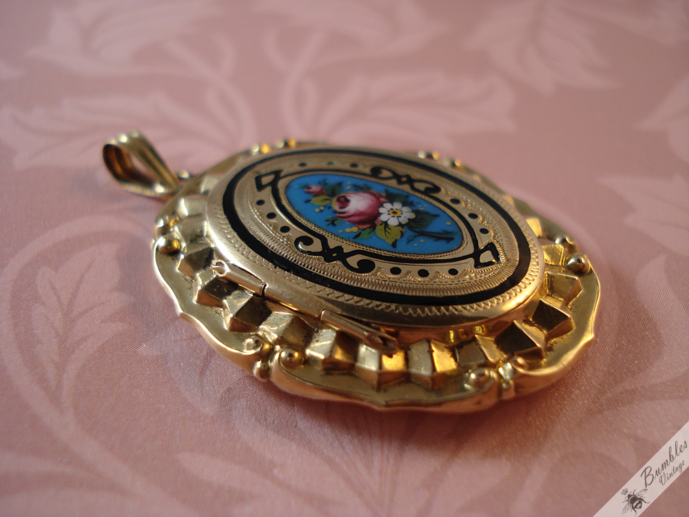 Antique Biedermeier Enamel Hand Painted 14k Gold Locket c1840 - Image 4