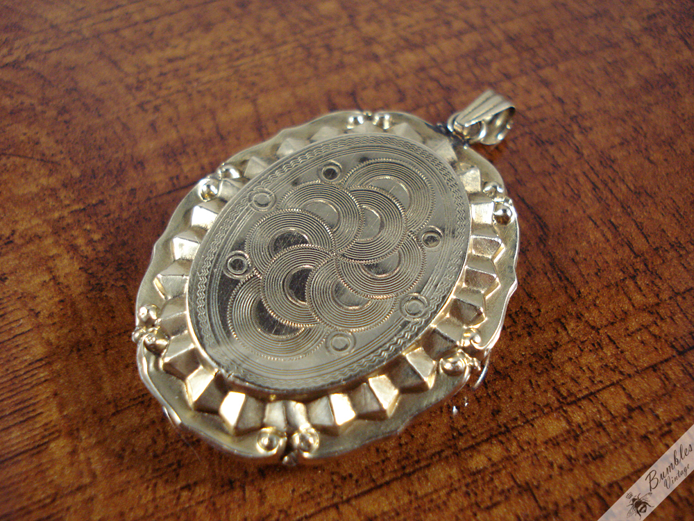 Antique Biedermeier Enamel Hand Painted 14k Gold Locket c1840 - Image 8