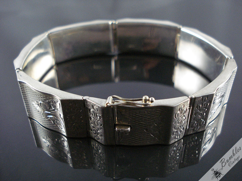 Vintage Silver Hinged Etched Hollow Bracelet European c1940s
