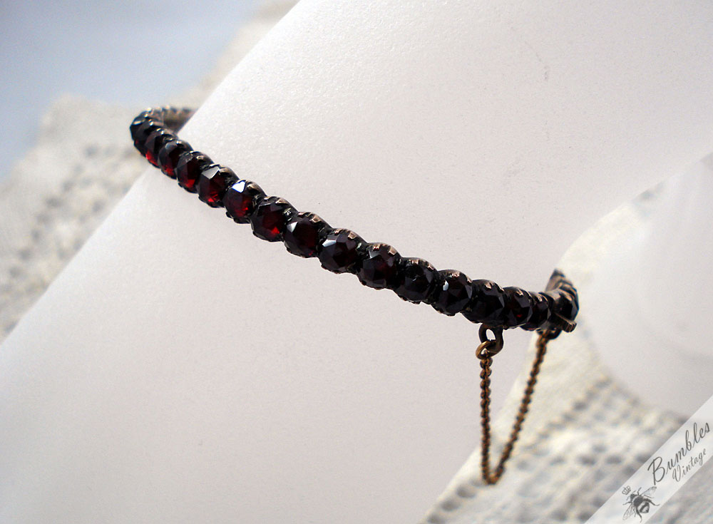 Antique Early Victorian Bohemian Garnet Hinged Bracelet - Image 2