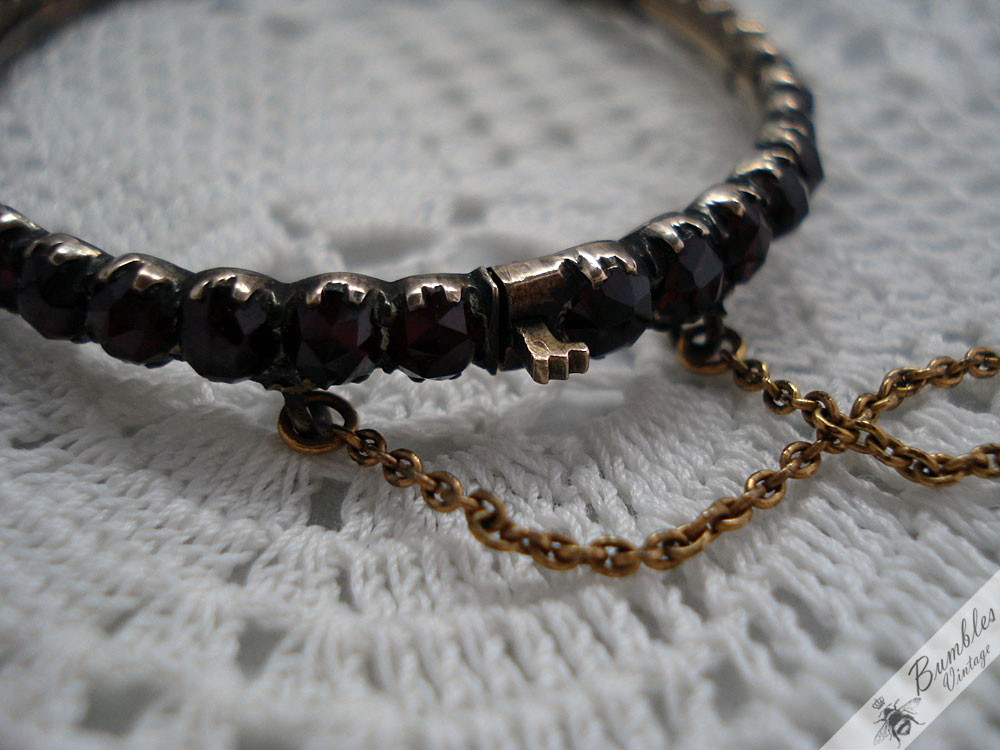 Antique Early Victorian Bohemian Garnet Hinged Bracelet - Image 3