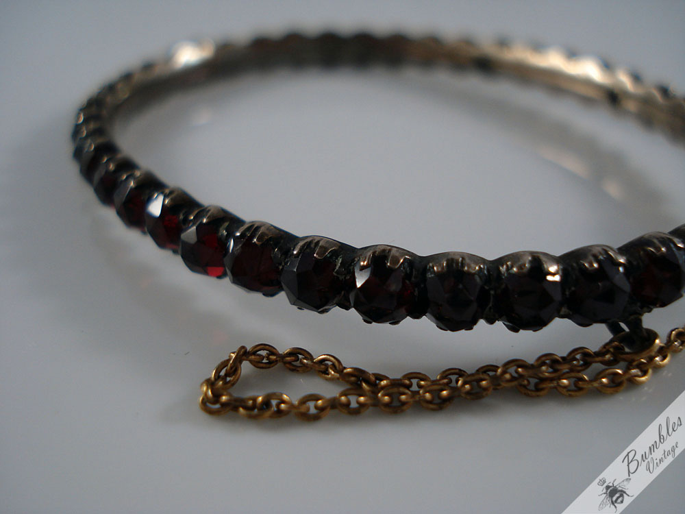 Antique Early Victorian Bohemian Garnet Hinged Bracelet - Image 10