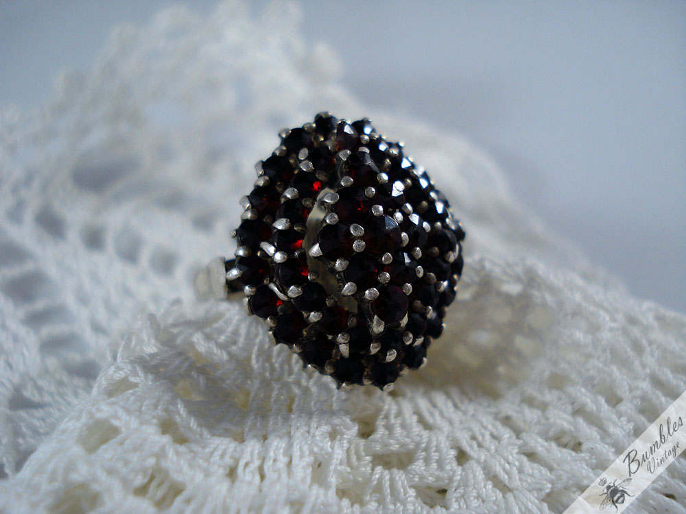 Rose Cut Bohemian Garnet 900 Silver Vintage Cluster Ring c1950 - Image 9